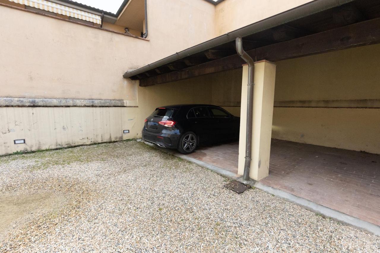 50Mt Dalle Mura+Parcheggio*Appartamento Tipico* Λούκα Εξωτερικό φωτογραφία